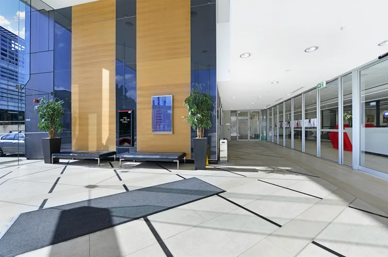 12383773_15_1_180723_070010-w800-h530